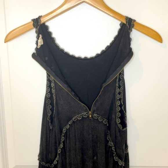 POL | Women’s Charcoal Quarter Zip Back Halter Top, Size S - Picture 5 of 8